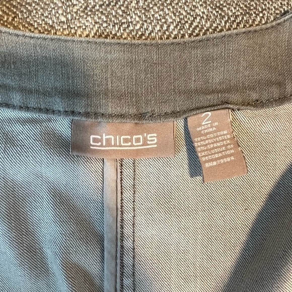 CHICOS Women’s Gray Jacket Size 2 - Picture 8 of 8
